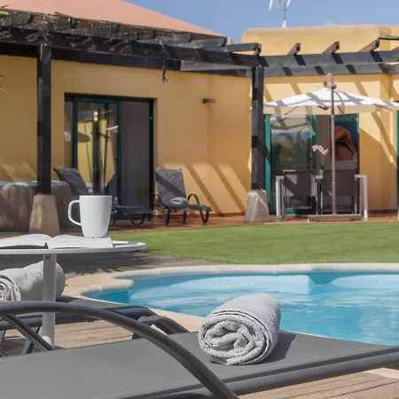 El Refugio Villa *